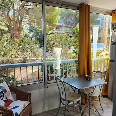 Joli Studio Renove Dans Station Balneaire. * סן-מנדרייה-סור-מר